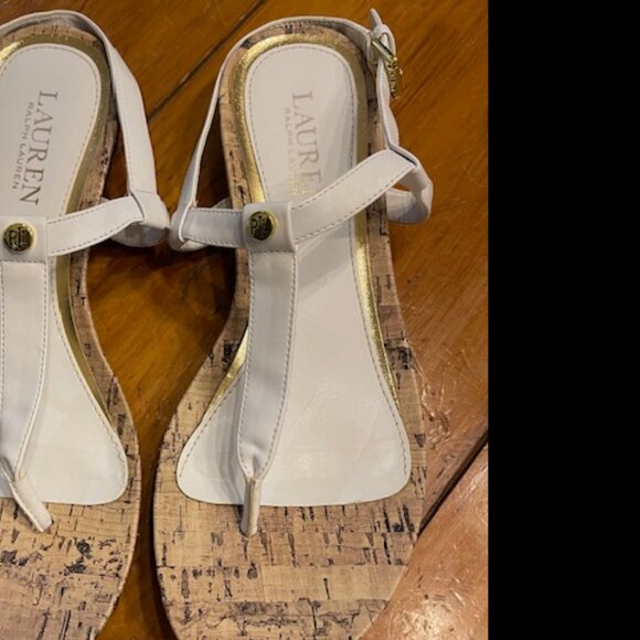Ralph Lauren white leather thong sandals with super soft cork footbed -size 7.5B - Picture 2 of 4
